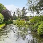Hus 1